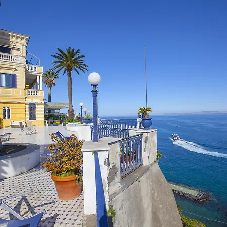 La Terrazza 38 سورينتو