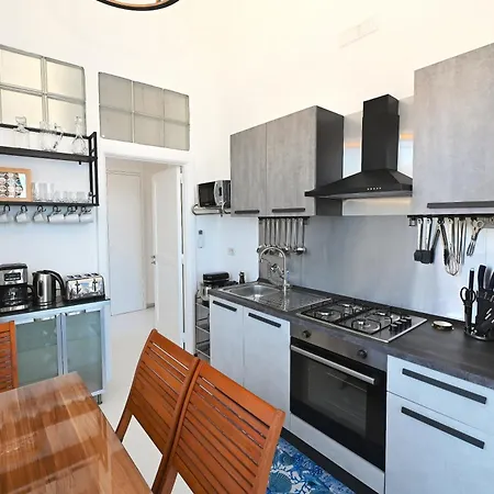 Bed & Breakfast La Terrazza 38 4*