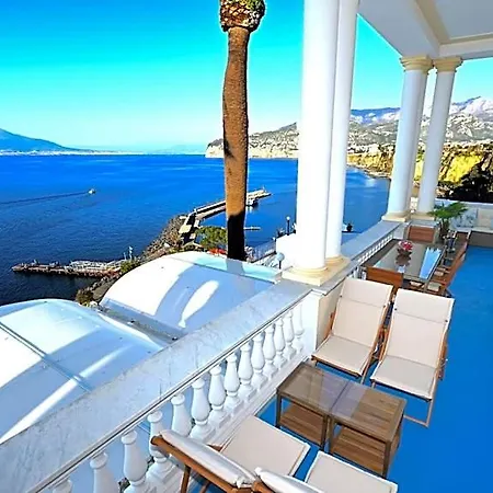 La Terrazza 38 Bed and Breakfast Σορέντο