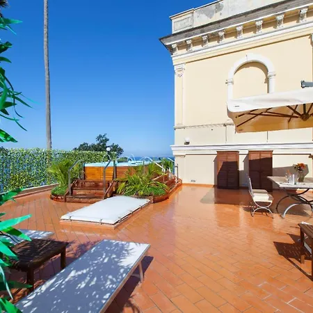 La Terrazza 38 Bed & Breakfast 4*
