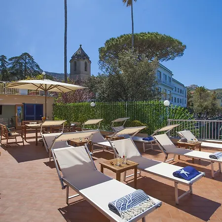 Alojamento de Acomodação e Pequeno-almoço La Terrazza 38 Sorrento